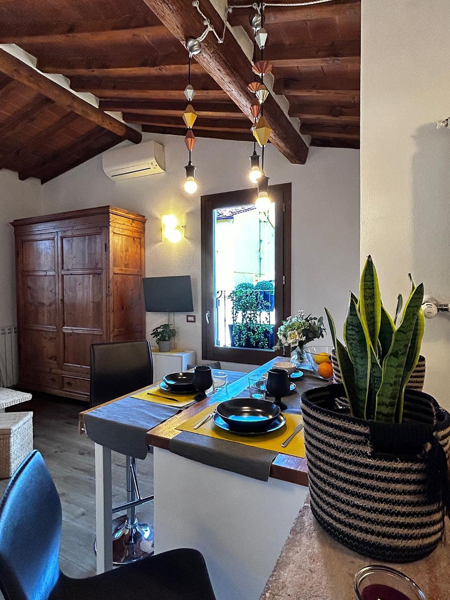 Apartamento Characteristic In Santa Croce